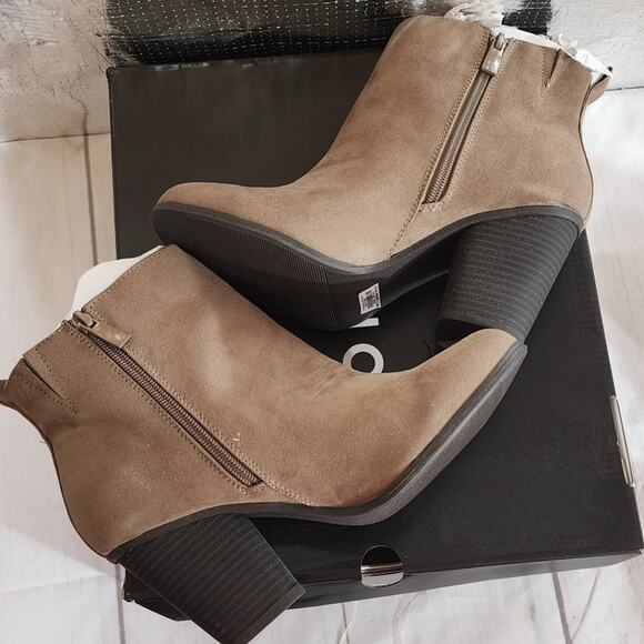 NIB Torrid Faux Suede Round Toe Ankle 3" Heel Bootie Taupe (Wide) Plus Size: 8W - Picture 6 of 6